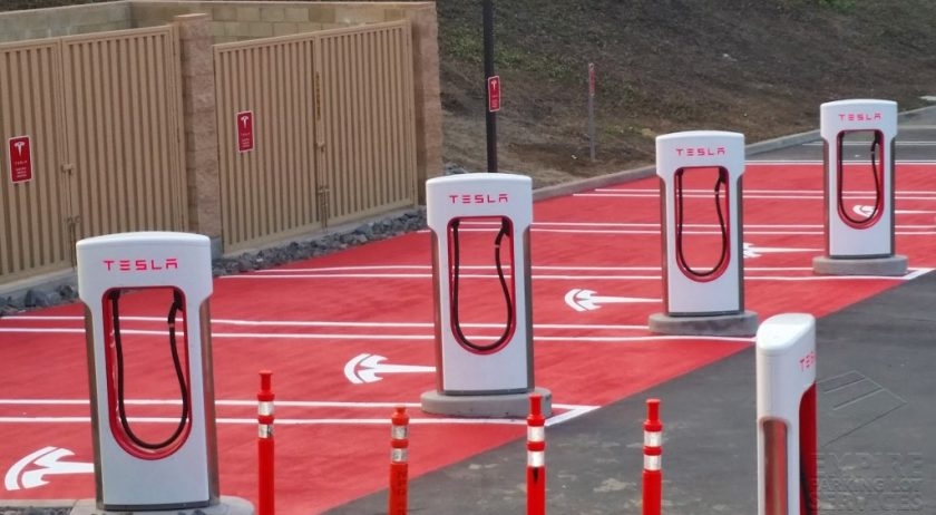 tesla v české republice - supercharger