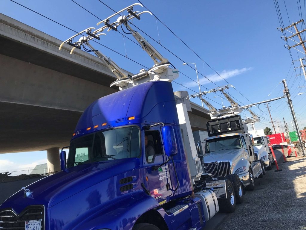 Siemens eHighway nákladní auto