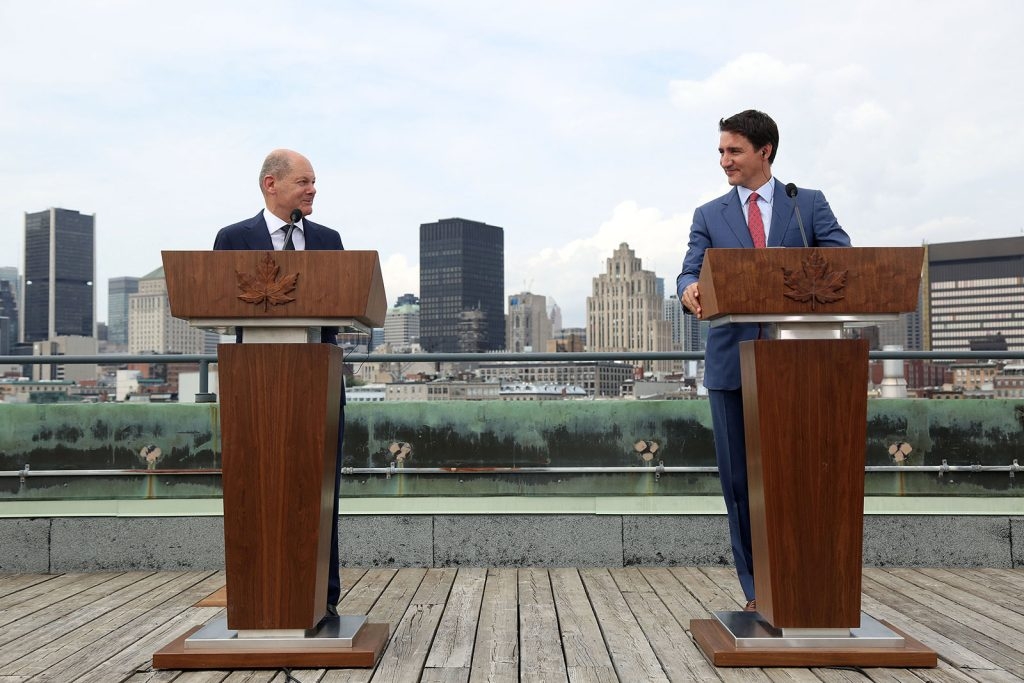 Canada's Prime Minister Justin Trudeau (R) and German Chancellor Olaf Scholz participate in a news conference in Montreal, Quebec, Canada, on August 22, 2022. (Photo by Dave Chan / AFP) (Photo by DAVE CHAN/AFP via Getty Images)