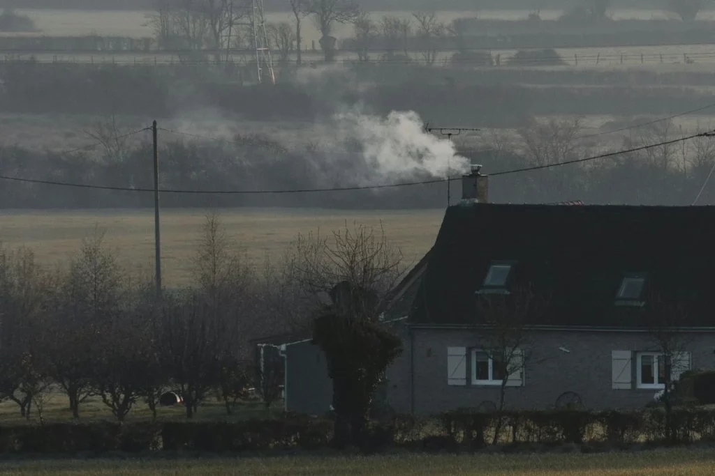 Vytápění na uhlí bude čím dál vzácnější. Ilustrační foto: Romain Dancre, Unsplash