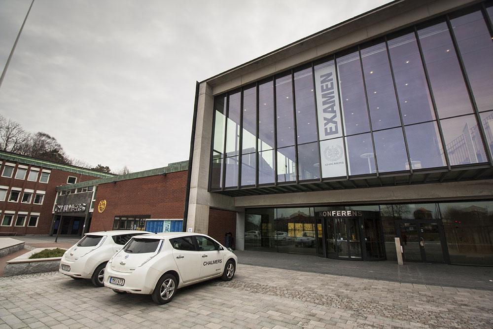 Školní elektromobily Nissan LEAF na Chalmers University of Technology. Foto: Tomáš Jirka