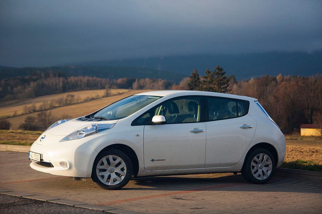 Nissan LEAF zapůjčený od Nissan Česká republika v Krkonoších, foto: Tomáš Jirka