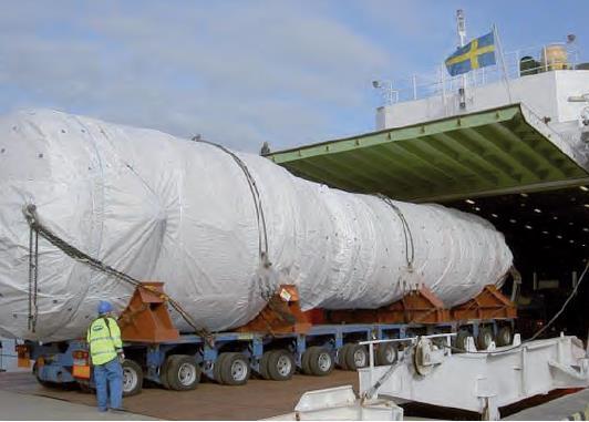 Parogenerátory elektrárny Stade byly vcelku odeslány na přetavení do Švédska (zdroj B. Brendebach et all: Decommissioning of Nuclear Facilities, GRS, 2017).