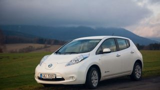 Nissan LEAF zapůjčený od Nissan Česká republika v Krkonoších, foto: Tomáš Jirka