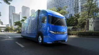 E-FUSO Vision One 

E-FUSO Vision One