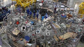 Experimentální fúzní reaktor Wendelstein 7-X. Zdroj: Max-Planck-Institut